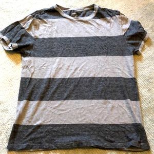 Men’s striped t-shirt